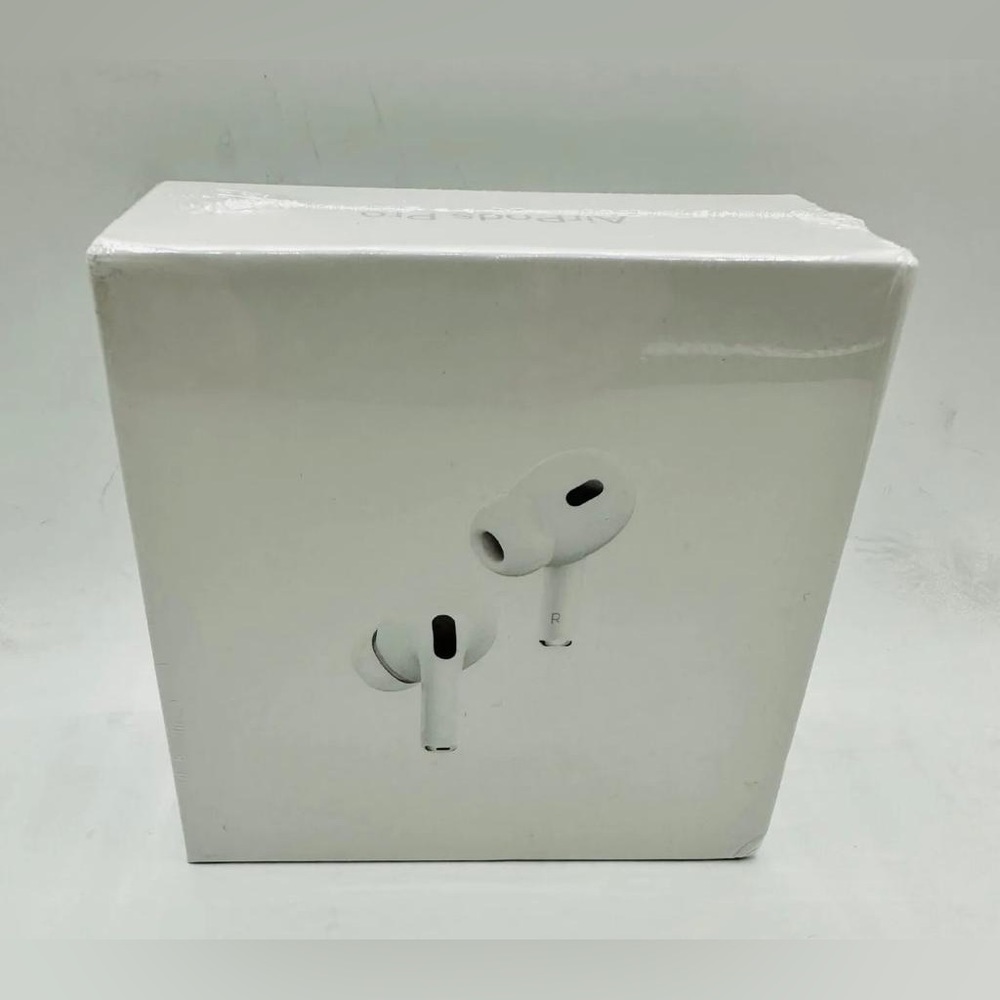 Apple AirPods Pro 2 with MagSafe wireless charging case